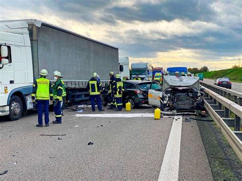 Nach schwerem Unfall bei Kürzell war A5 Richtung Offenburg gesperrt