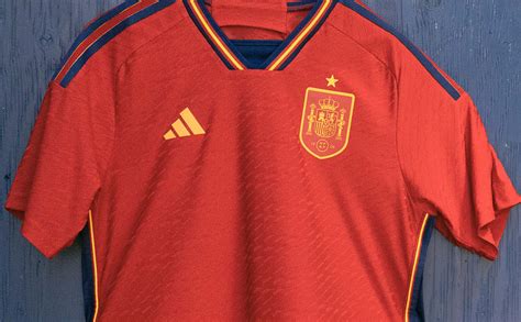 Camiseta Adidas España 2022 2023 Roja Futbolmania ubicaciondepersonas