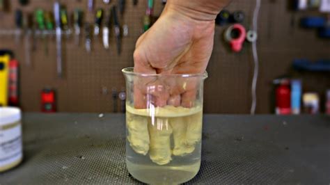 Lycopodium Powder on Water - Science Experiment - YouTube