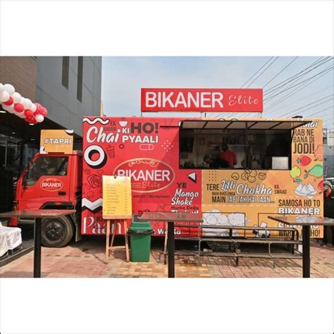 Food Truck At Best Price In Greater Noida Uttar Pradesh Azimuth Business On Wheels Private