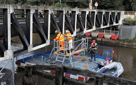 Scaffold Tower Floating Pontoon Solutions