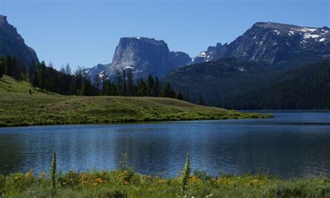 Green River Lakes Wyoming Fishing, Camping, Boating - AllTrips