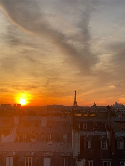 Coucher de soleil pendant le confinement : r/paris