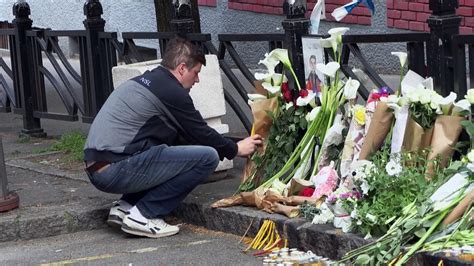 Tristesse Et Consternation En Serbie Apr S La Tuerie Dans Une Cole