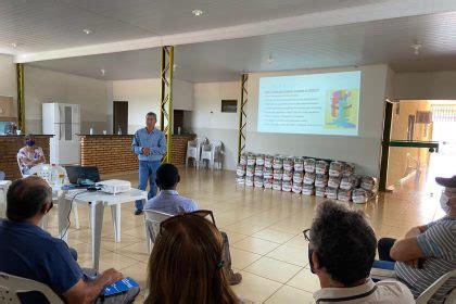 Agricultores Familiares De Jaraguari Participam De Palestra Sobre