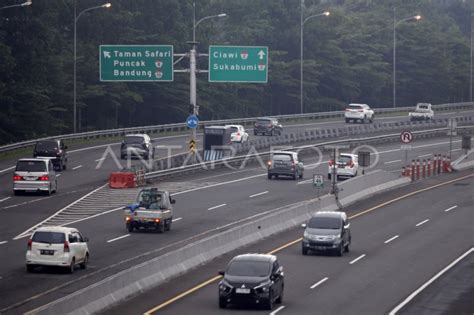 JALUR PUNCAK BOGOR RAMAI LANCAR JELANG PERGANTIAN TAHUN ANTARA Foto