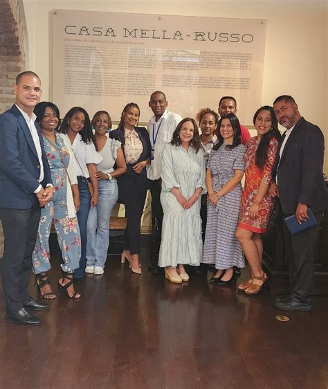 Estudiantes de Haina celebran el Día de las Madres con arte y música