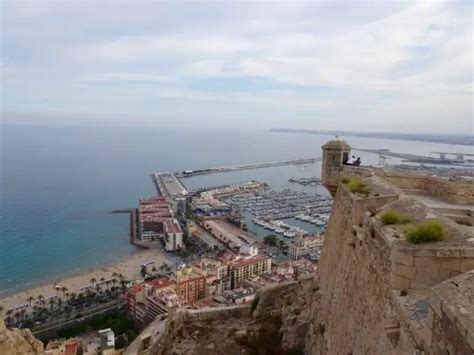 Descubre Los Rincones Secretos De Alicante Para Hacer Snorkel Que Te