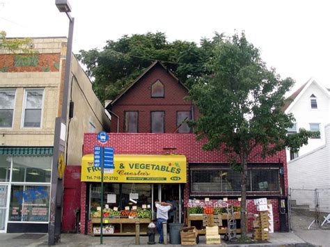 A Walk Down Port Richmond Avenue in Port Richmond, Staten Island