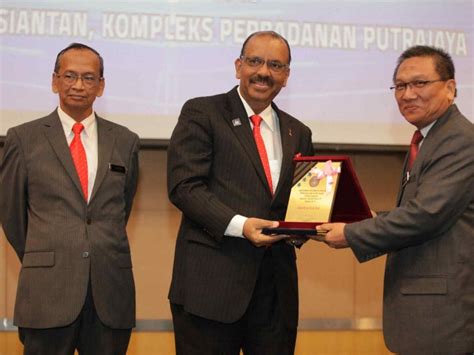 Pengurusan Kewangan Kkr Diiktiraf Audit Negara Kementerian Kerja Raya