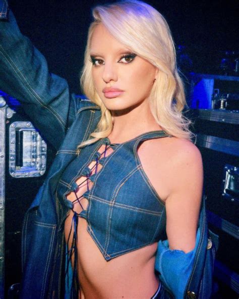 Galerie Foto Alexandra Stan Surprins Cu Un B Rbat Misterios N Mare