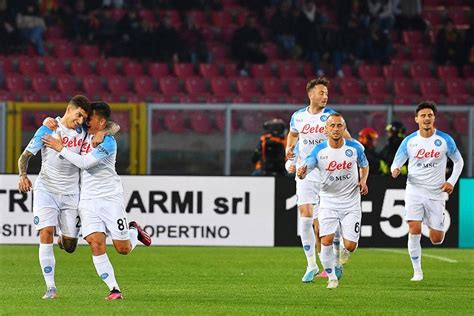 Lecce Napoli I Partenopei Ritrovano La Vittoria Grazie All Autogol