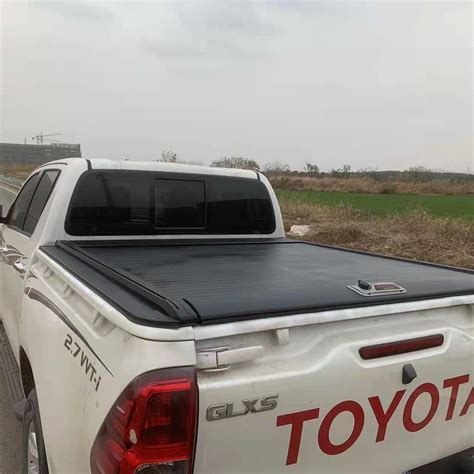 Popular Customized 4x4 Pickup Truck Retractable Tonneau Cover For Toyota Hilux Revo Vigo Tundra