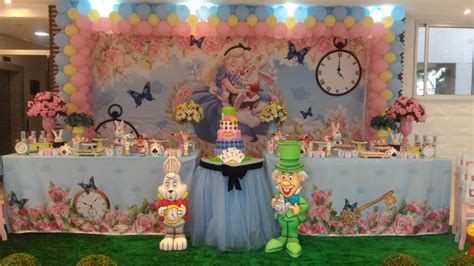 Decoração de Festa Infantil Alice no País das Maravilhas Lyvia Festas