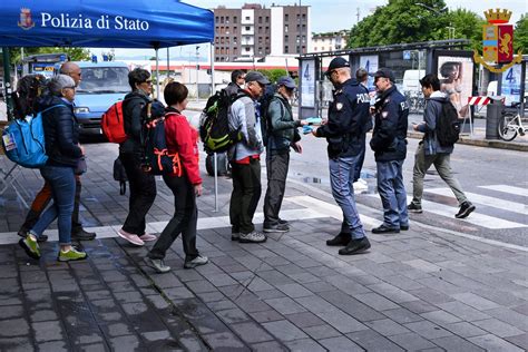 VICENZA Minori Scomparsi La Polizia Aderisce Alla Campagna Per