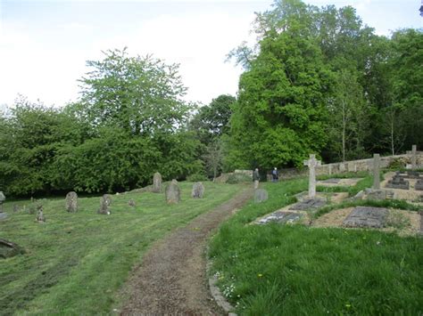 The Churchyard Rockingham © Jonathan Thacker Cc By Sa20 Geograph