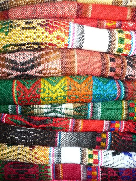 Hi Bolivia! Travel & Tours » Textiles and Colors