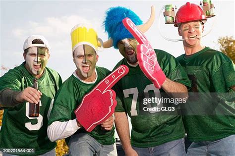 Football Fan Face Paint Photos and Premium High Res Pictures - Getty Images