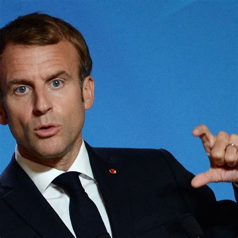 La popularité d Emmanuel Macron est en forte chute selon un sondage