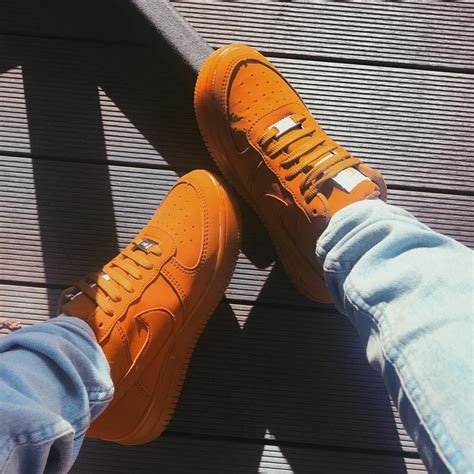 Introducir 59 Imagen Outfit Tenis Cafes Hombre Abzlocalmx