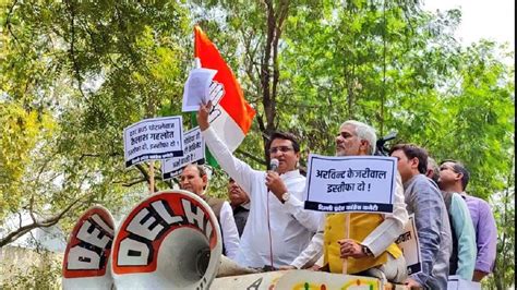 Delhi Congress Demand Arvind Kejriwal S Resignation Stages Protest