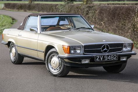 The Mercedes Benz R Sl Early Car Or Late Car The Slshop