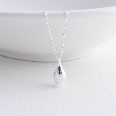 Cleo Silver Teardrop Pendant Necklace Tulip Jewellery