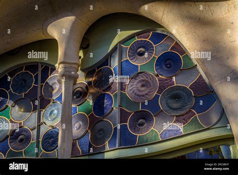 Detail of the large window of the noble floor of the Casa Batlló with