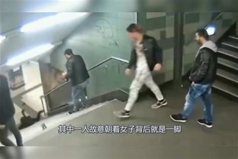 漂亮女孩惨遭男子一脚飞踹，不是监控都不能相信 监控 男子