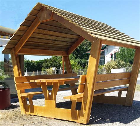 Table De Pique Nique Couverte En Bois Robert L Glise