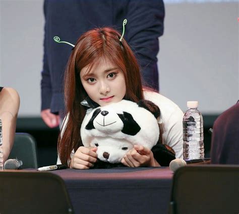 Pin De Konstantin L Pez Em Tzuyu Em