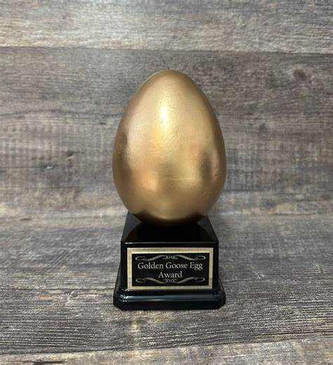 Funny Trophy Golden Egg Easter Trophy Gag Gift Easter Scavenger Hunt ...