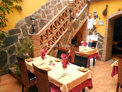 Beautiful Traditional Restaurant in Estepona Old Town - Fiesta Property