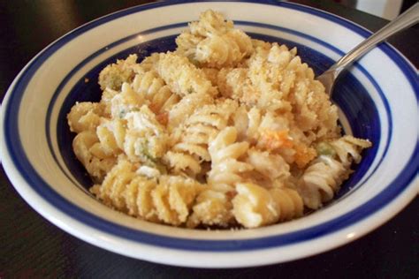 Chicken Alfredo Rotini Bake