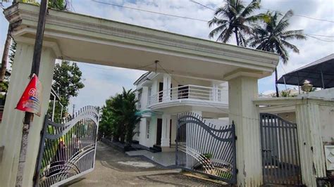 Gated Villa For Sale In Ernakulam Very Urgent Sale Youtube