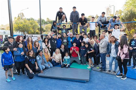 Luque inauguró la primera plaza de calistenia una disciplina deportiva