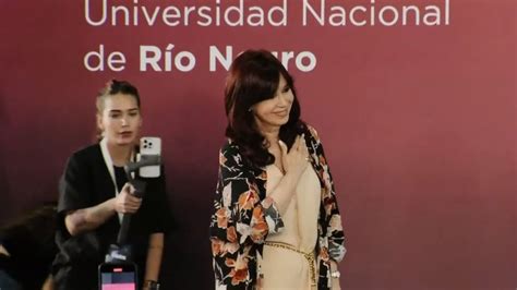 Cristina Kirchner Disert En La Universidad De R O Negro