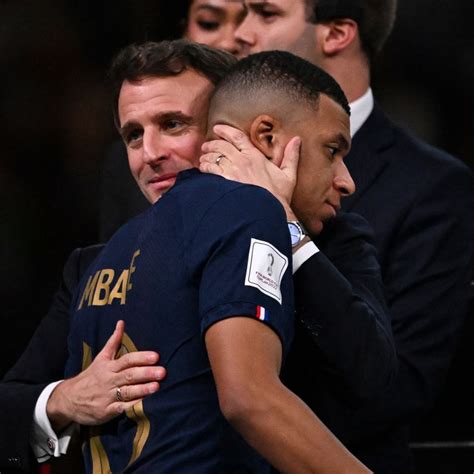 Finale de la Coupe du monde Emmanuel Macron en a t il trop fait après