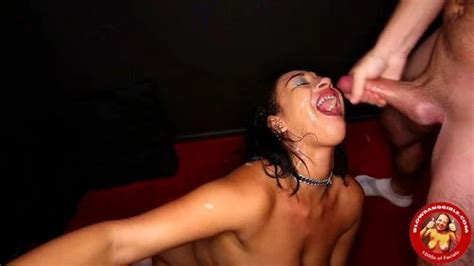 Watch BlowBang Landlord Interracial Blowjob Porn SpankBang