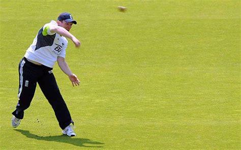 Eoin Morgan Goes Through His Fielding Drills ESPNcricinfo