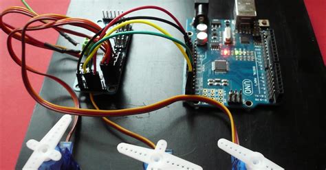 Électronique en amateur Contrôler plusieurs servomoteurs avec le PCA9685