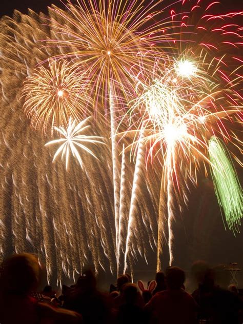Rozzi Fireworks: Lighting up the sky for 126 years