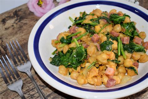 Garbanzos salteados con espinacas y jamón serrano Antojo en tu cocina