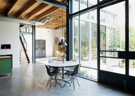 Industrial And Mid Century Modern Loft In An Old Barn Digsdigs