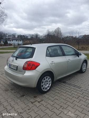 Używane Toyota Auris 14 000 PLN 230 500 km Otomoto