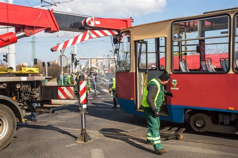 Awaria Tramwaju Na Rondzie Toru Skim W Bydgoszczy Ruch Przywr Cony