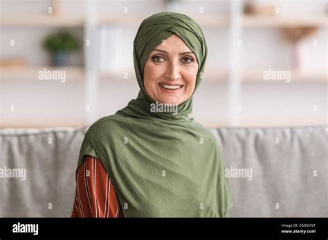 Mature Arab Woman Hi Res Stock Photography And Images Alamy