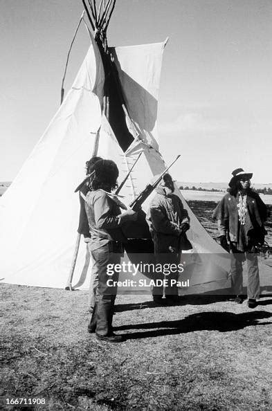 Oglala Sioux Occupy Wounded Knee Ours Rapide News Photo Getty Images