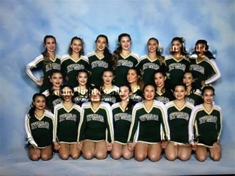 State Champions Cheer Squad to Keep It Going – Royal Courier