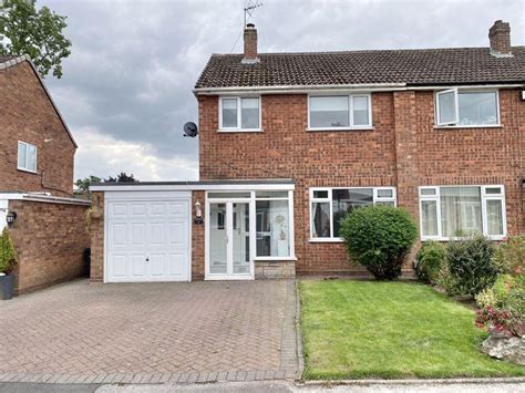 Coburn Drive Four Oaks Sutton Coldfield B75 5nt 3 Bed Semi Detached